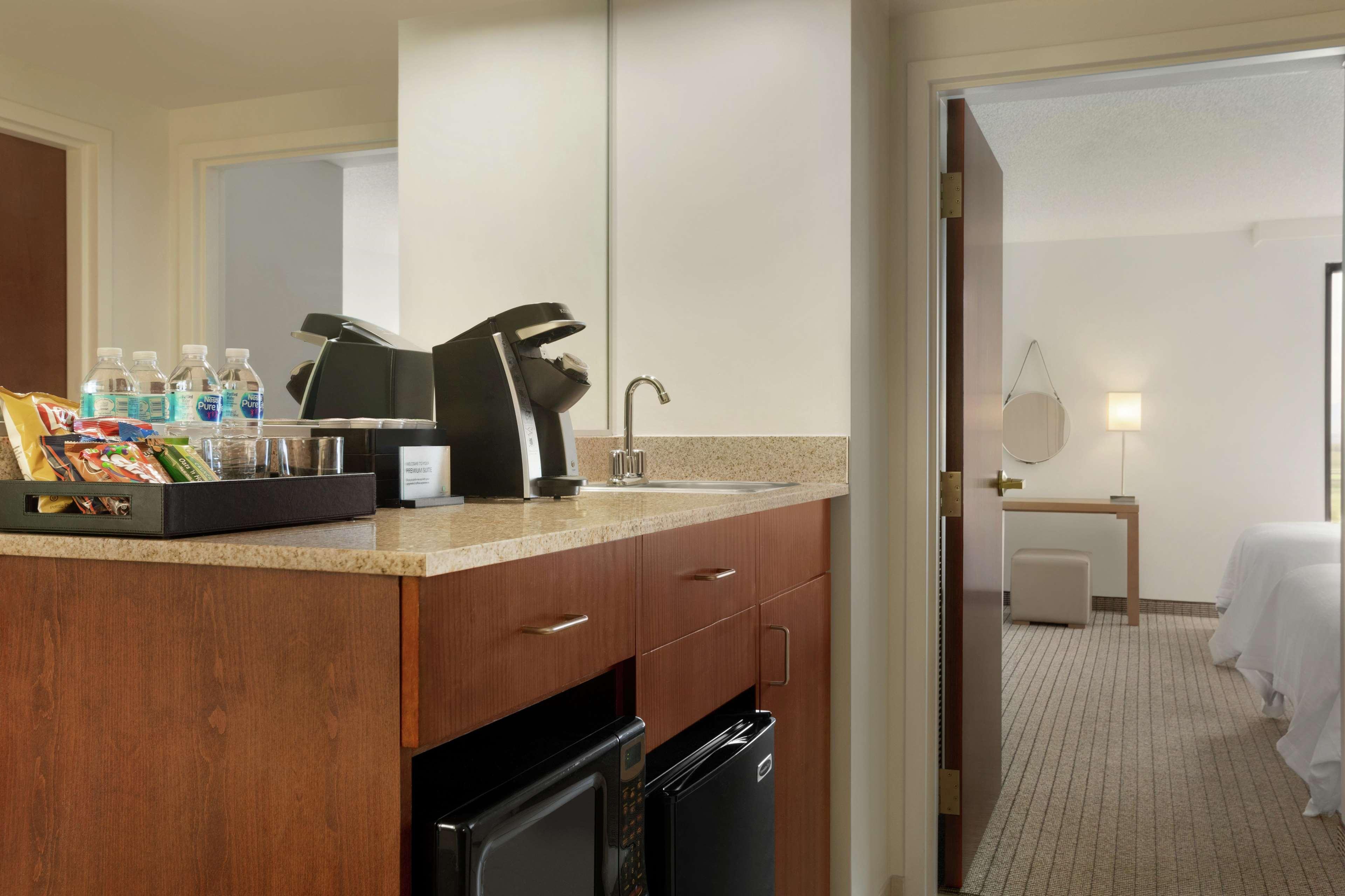 Embassy Suites By Hilton Denver International Airport Εξωτερικό φωτογραφία