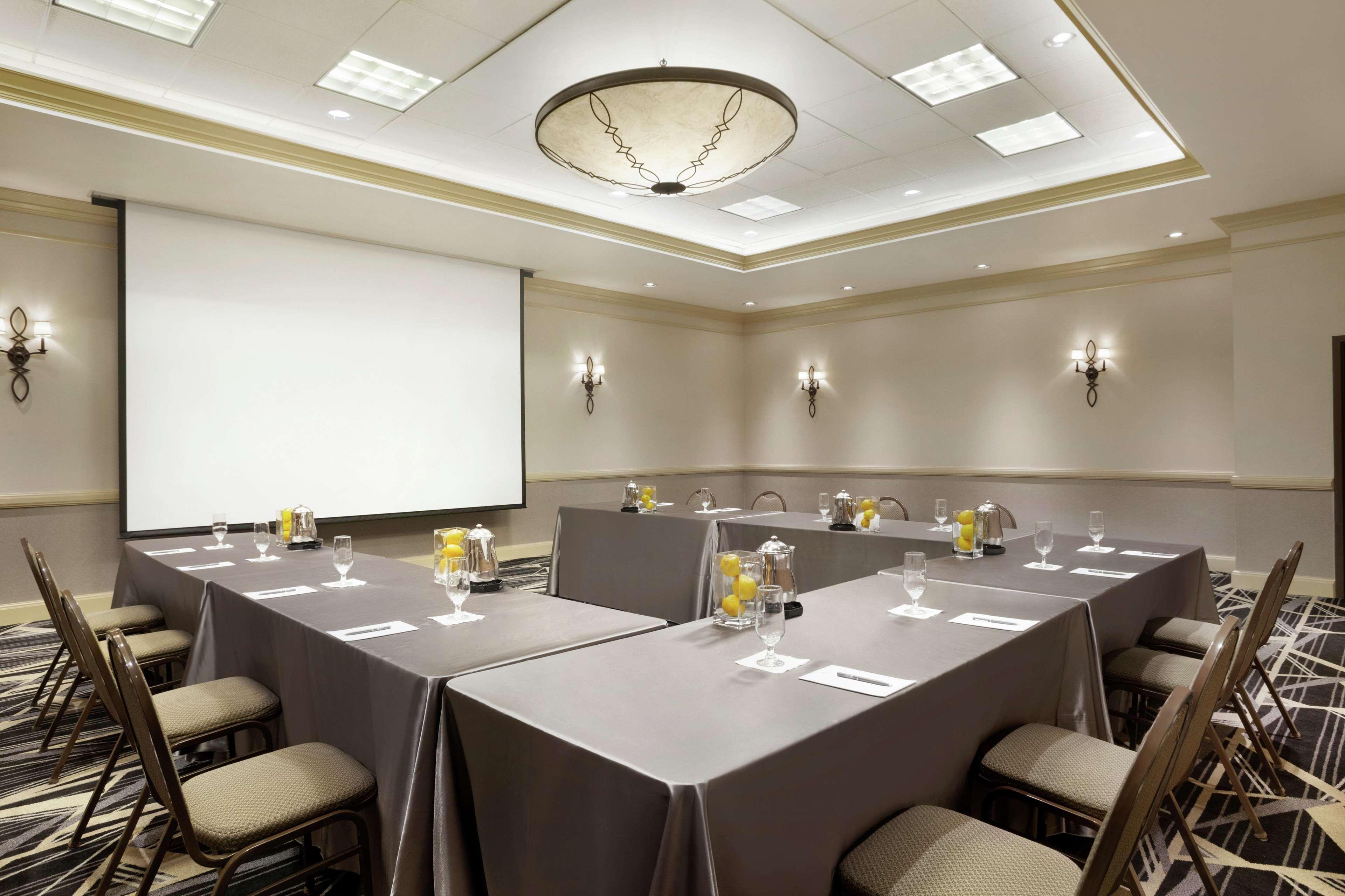 Embassy Suites By Hilton Denver International Airport Εξωτερικό φωτογραφία