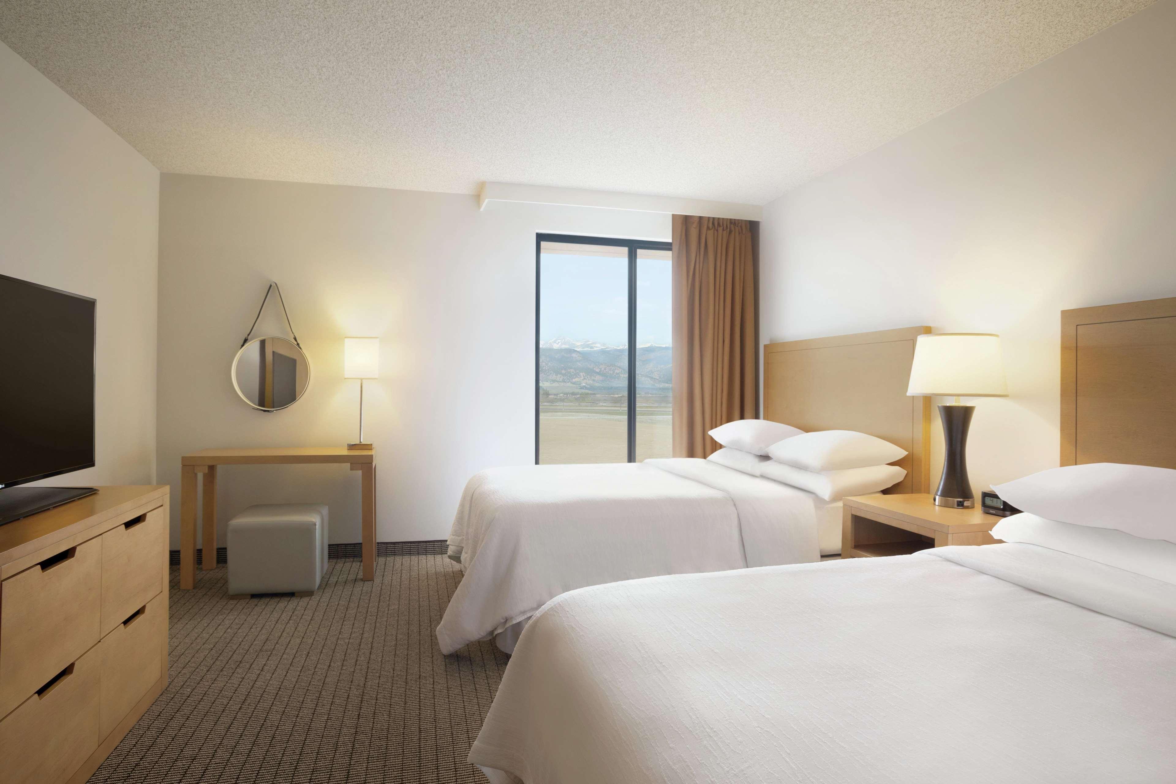 Embassy Suites By Hilton Denver International Airport Εξωτερικό φωτογραφία