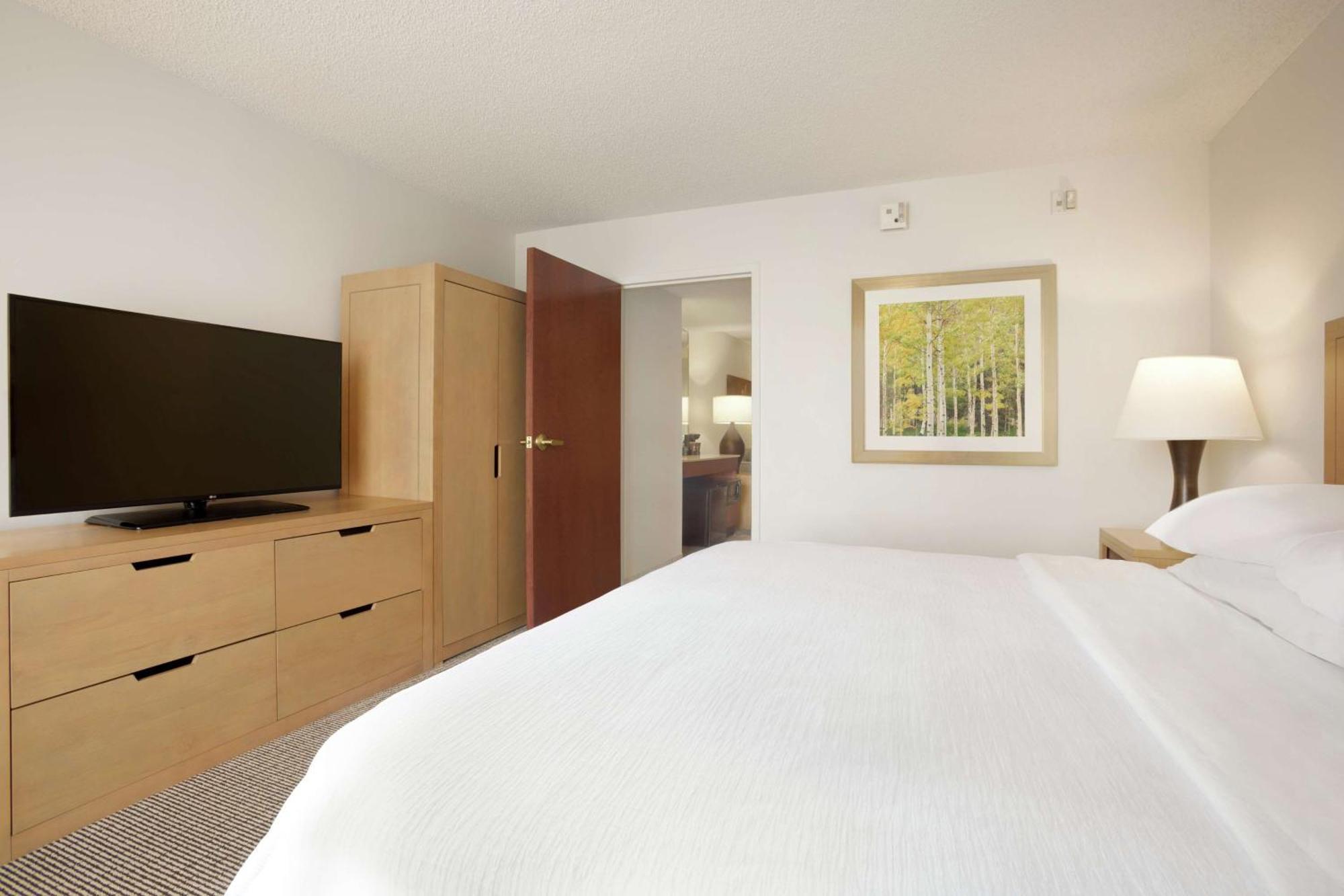 Embassy Suites By Hilton Denver International Airport Εξωτερικό φωτογραφία