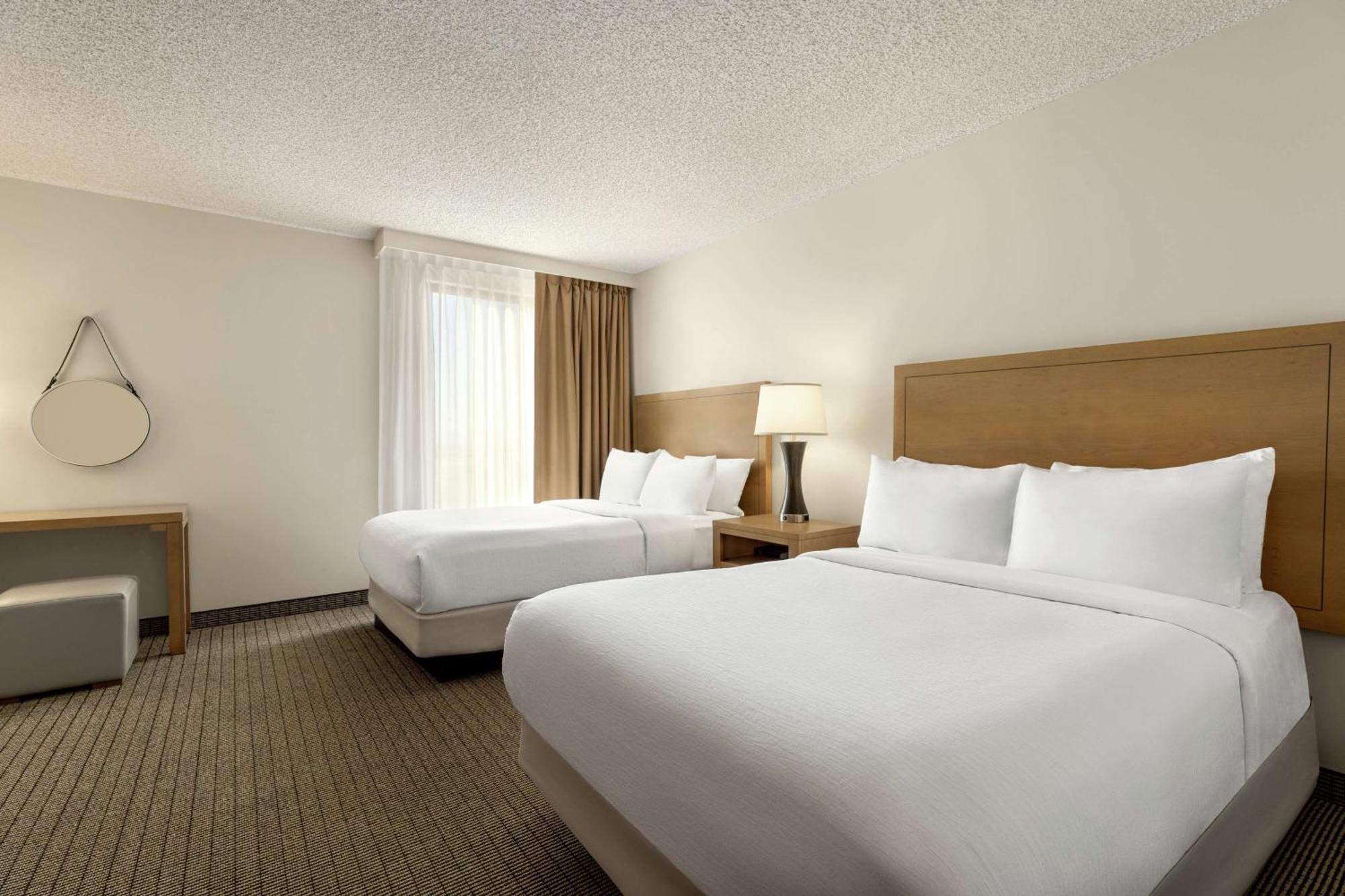 Embassy Suites By Hilton Denver International Airport Εξωτερικό φωτογραφία